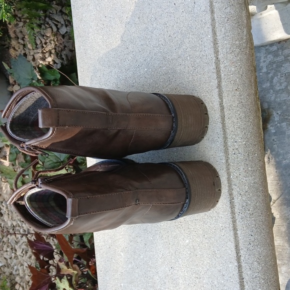 Madden Girl Women's Gamer Lace-Up Boot Size 9. EUC - Picture 5 of 12